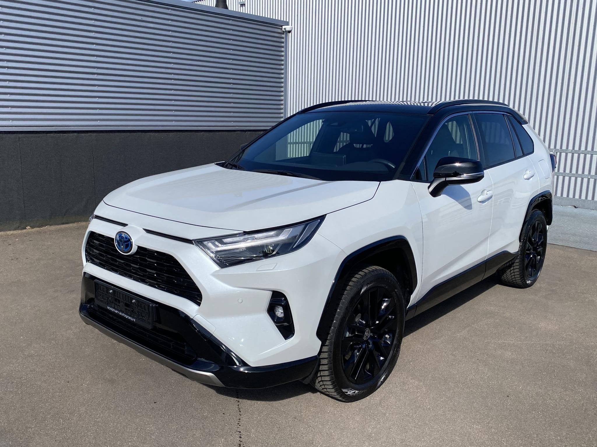 Toyota RAV4 2.5 Hybrid AWD Bi-tone edition Parelmoer, naviga, Automaat, Dealer onderhouden, Gebruikt, Euro 6