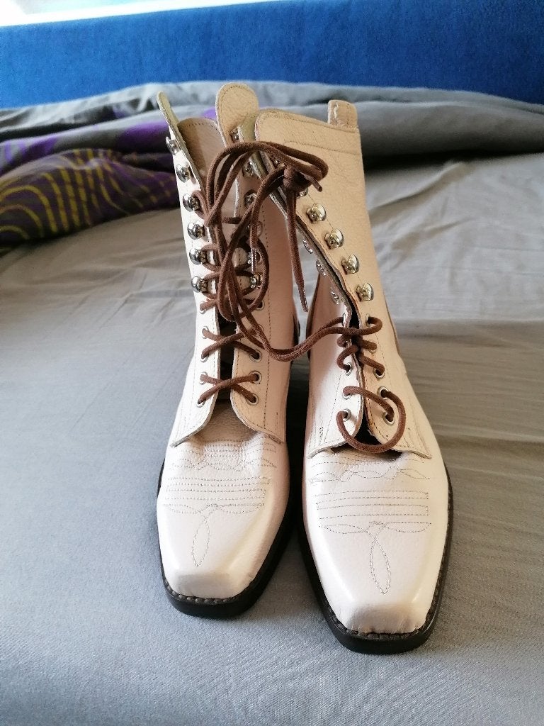 Leren nieuwe gebroken wit enkellaarjes maat 35, Ophalen of Verzenden, Nieuw, Wit