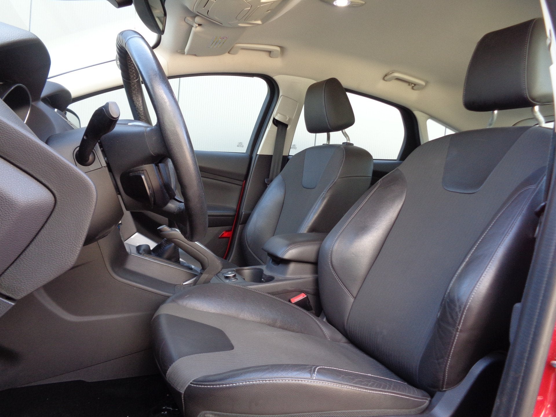 Ford Focus 1.6 TI-VCT First Edition 126PK Clima Cruise LMV T, Auto's, Gebruikt, 4 cilinders, 635 kg, Bedrijf