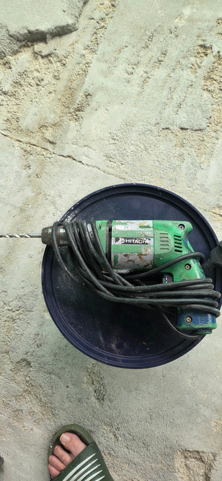 Hitachi Boormachine - Gebruikt maar functioneel, Ophalen of Verzenden, Gebruikt, Minder dan 400 watt, Boormachine