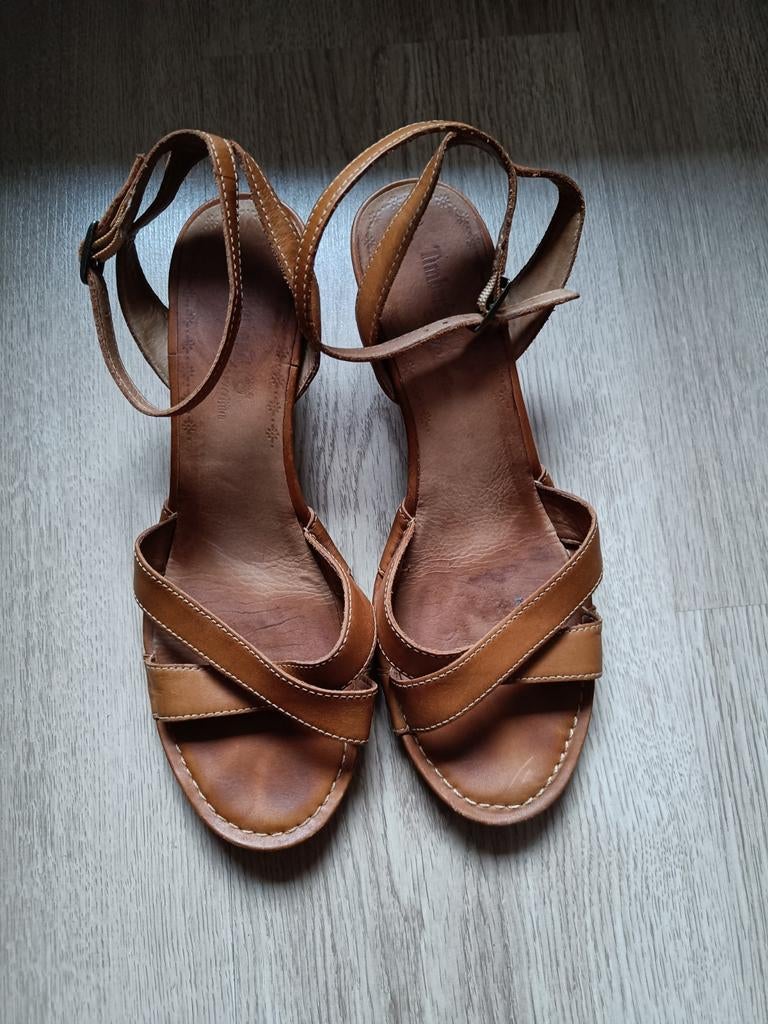 Bruine Timberland sandalen met sleehak maat 39, Bruin, Timberland, Gedragen, Sandalen of Muiltjes