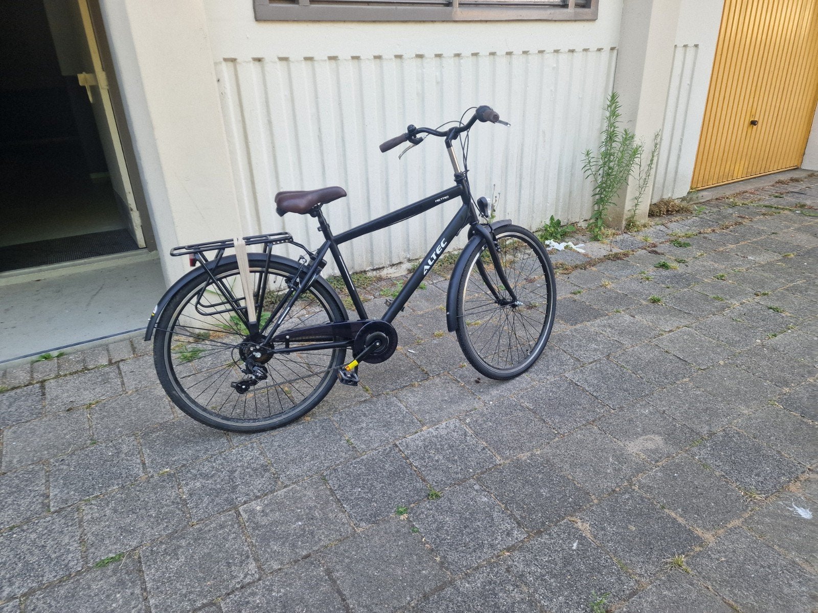 Altec Metro Herenfiets (28 inch) - Z.G.A.N. (10 km), Fietsen en Brommers, Fietsen | Heren | Herenfietsen, Velgrem, Versnellingen