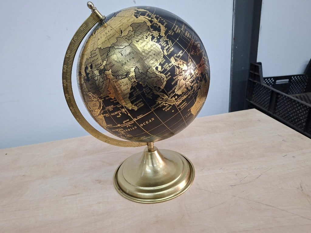 zeer nette messing kleurige grote wereldbol, Ophalen of Verzenden, Draaibaar, Gebruikt