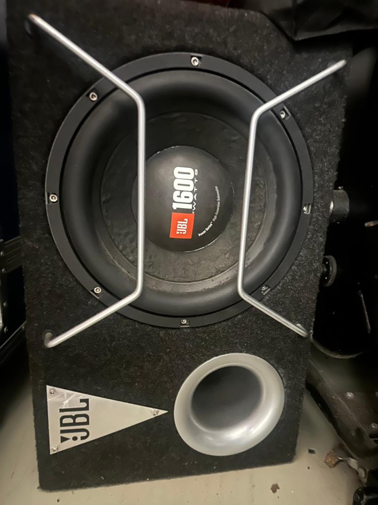 Jbl sub plus amp, Auto diversen, Autospeakers, Ophalen, Zo goed als nieuw