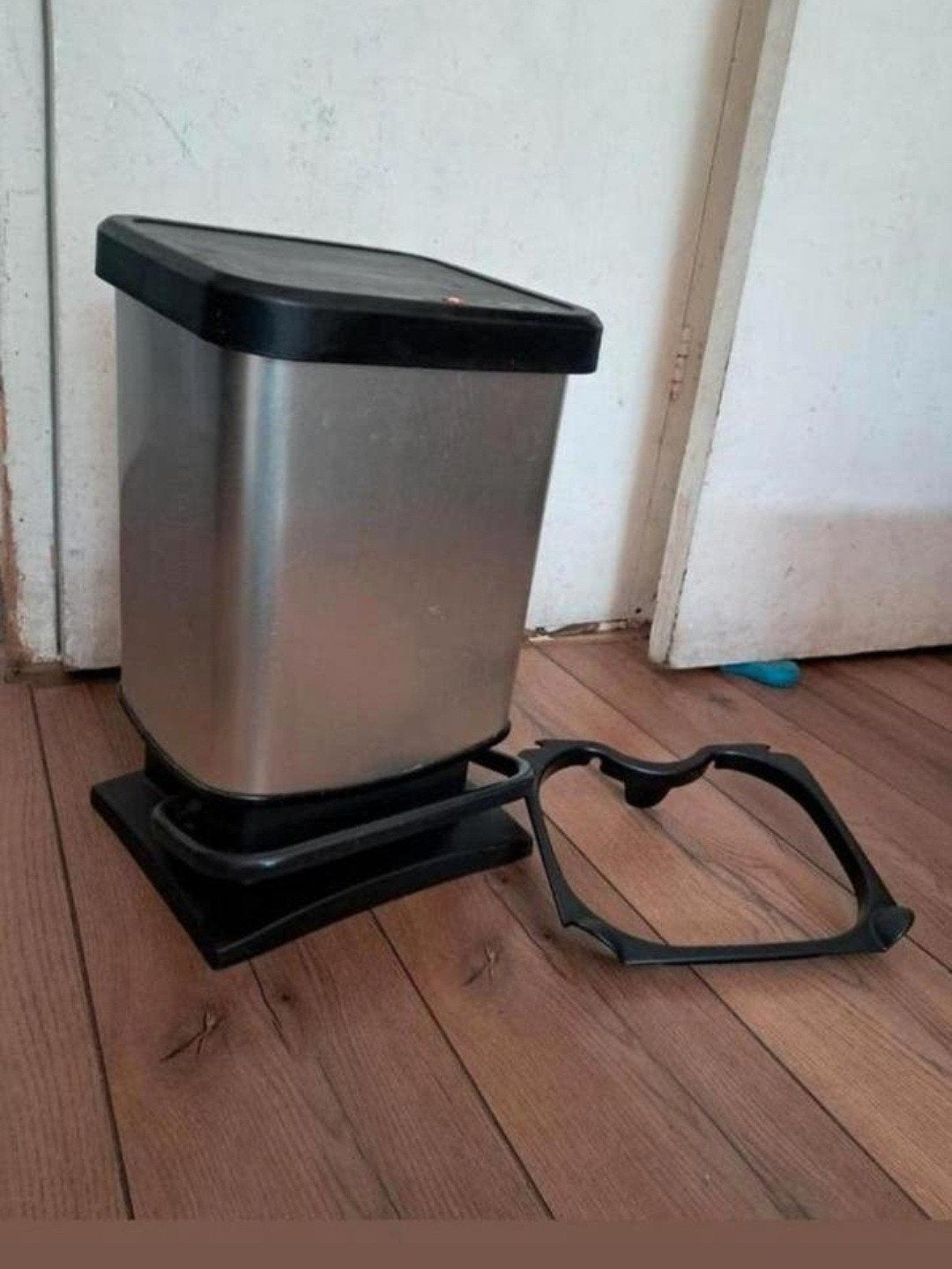 Te koop! Mini prullenbak 8 liter., Minder dan 10 liter, Ophalen, Kunststof, Met pedaal