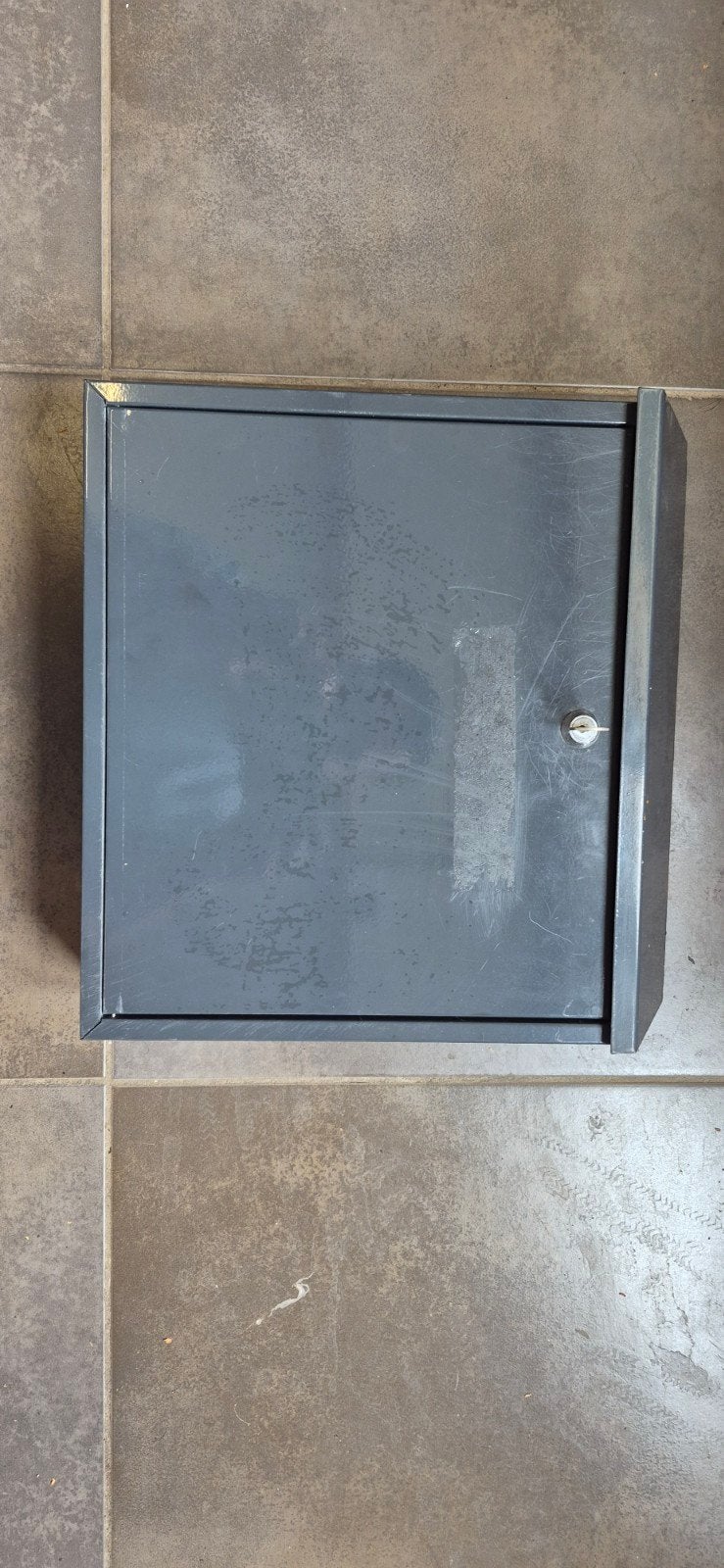 Stevige brievenbus, inbouw of wandmontage, Gebruikt, Staal, Ophalen of Verzenden, Wandbrievenbus