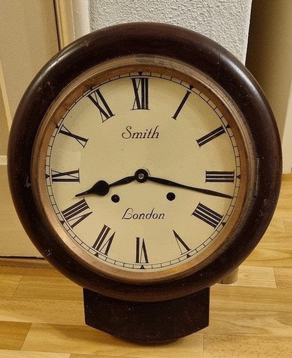 Engelse London Smith Pub klok., Antiek en Kunst, Ophalen of Verzenden