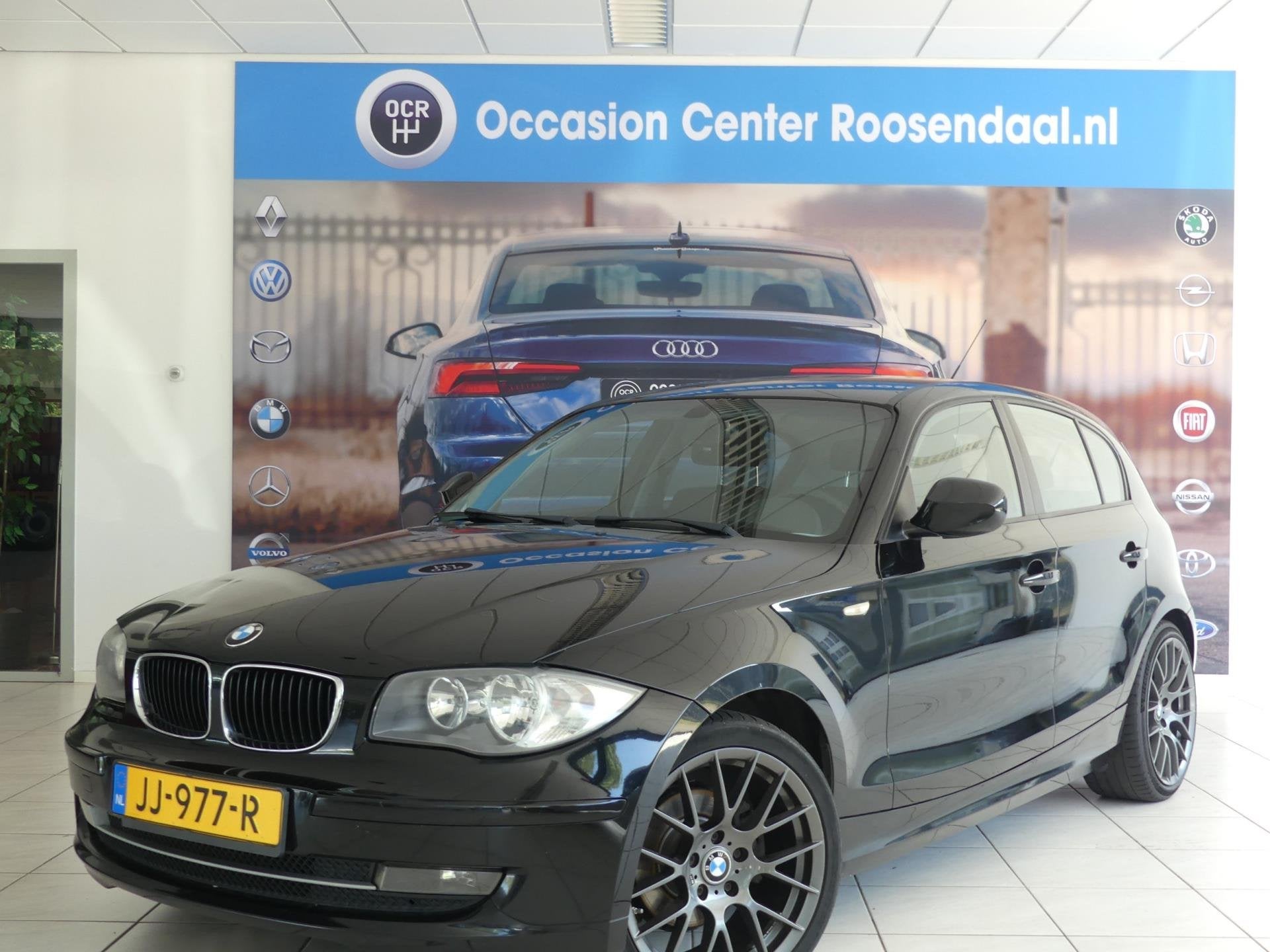 BMW 1-serie 118d 143Pk Airco Lmv 5-Drs 18Inch Lmv AFGELEVERD, 1-Serie, Euro 5, Zwart, 140 €/maand