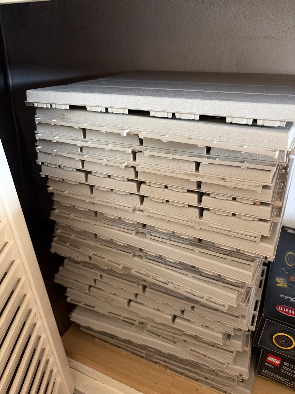 51 Terrastegels grijs kunststof kliksysteem, Kunststof, Gebruikt, Terrastegels, 5 tot 10 m²