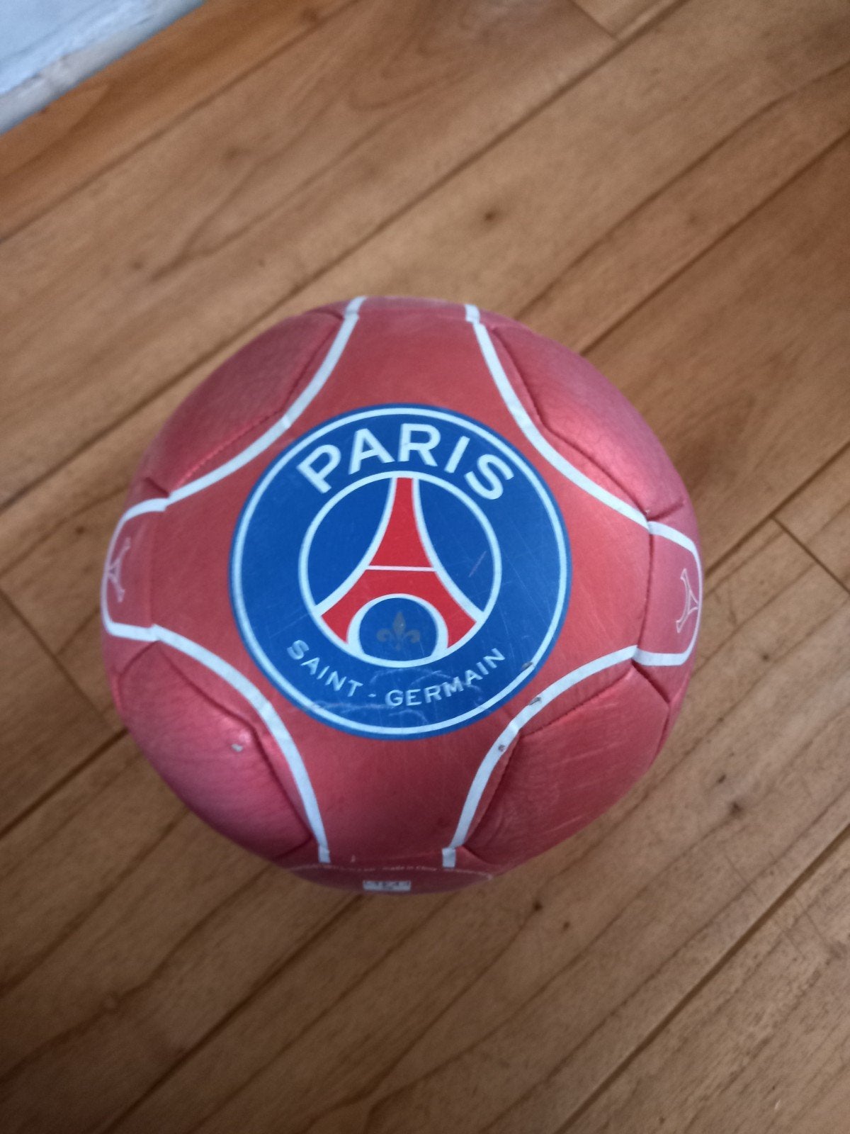 PSG Voetbal - Rood met Wit en Blauw Logo, Maat XS of kleiner, Ophalen of Verzenden, Gebruikt, Bal