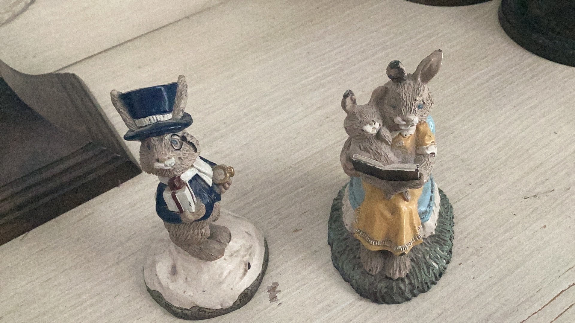 Mrs.Rabbit konijnen beeltjes tin, Ophalen of Verzenden