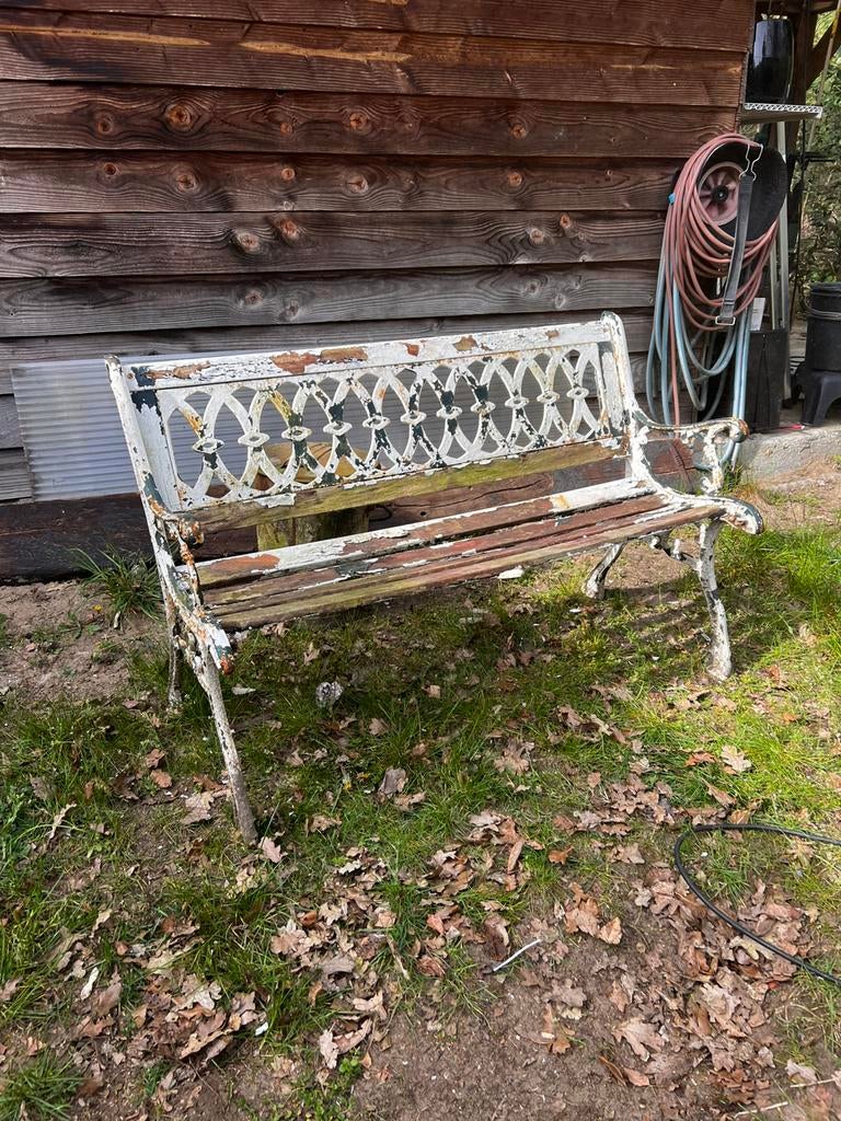 Antieke tuinbank - Opknapper, Ophalen of Verzenden, Zo goed als nieuw, Hout