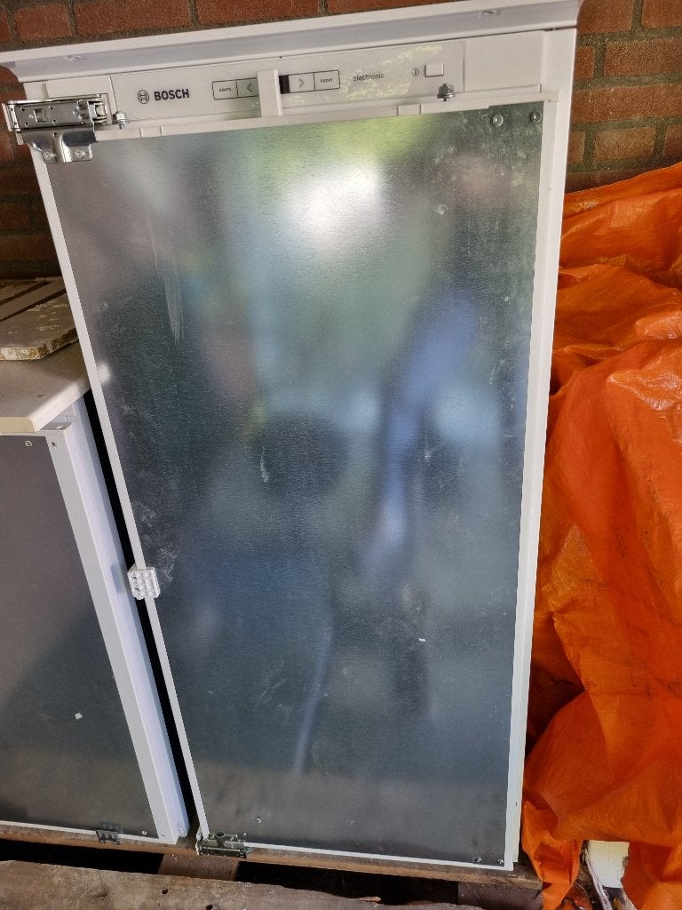 Inbouw koelkast, Ophalen, 120 tot 140 cm, 200 liter of meer, Energieklasse A of zuiniger