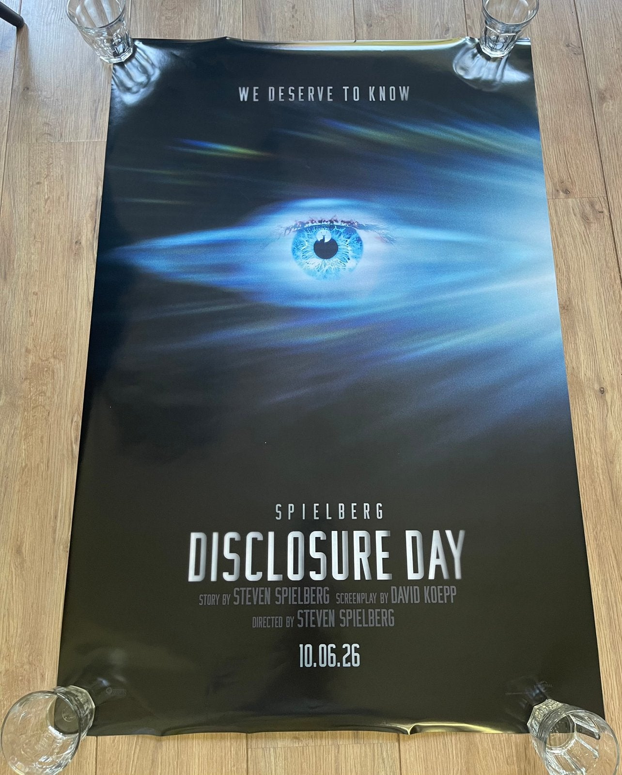 Filmposter Disclosure Day Steven Spielberg 100 x 70 cm, Ophalen of Verzenden, Zo goed als nieuw, Deurposter of groter, Film en Tv