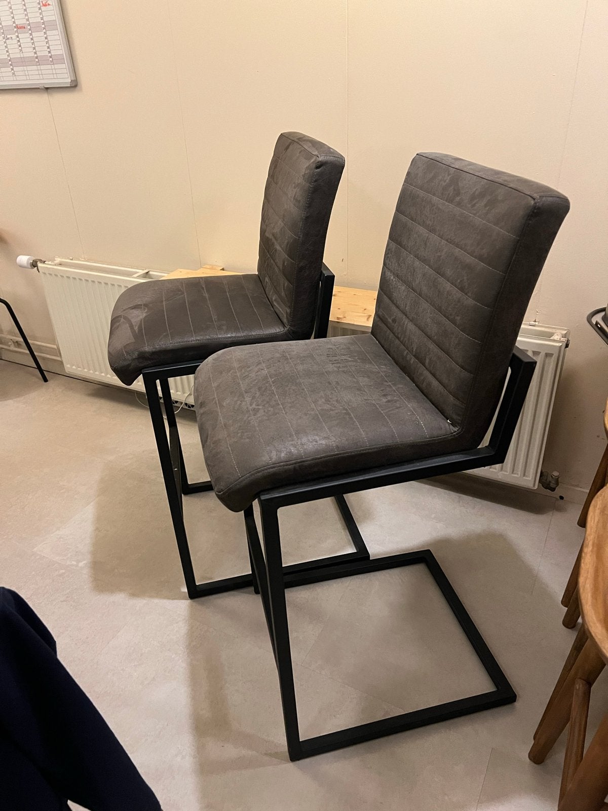 Set van 2 moderne barkrukken met rugleuning, Ophalen of Verzenden, Zo goed als nieuw, 90 cm of meer, Metaal