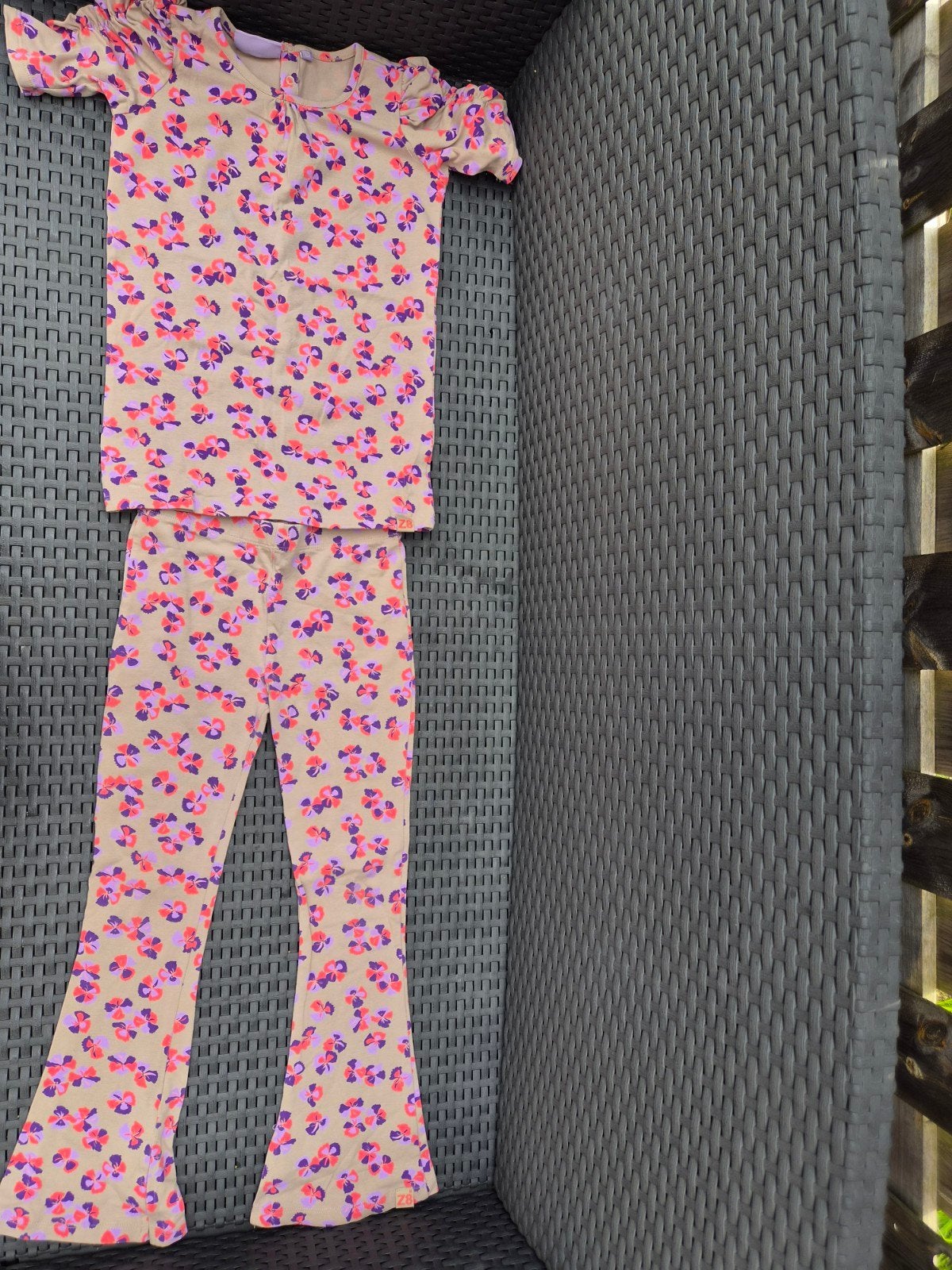 Z8 setje broek (122) en shirt (128/134), Ophalen of Verzenden