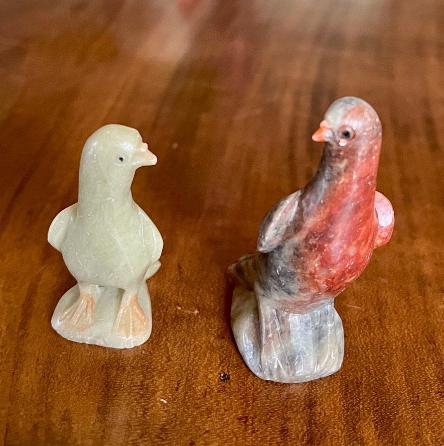 Natuursteen beeldjes van vogels, Verzamelen, Beelden en Beeldjes, Ophalen of Verzenden, Zo goed als nieuw, Dier