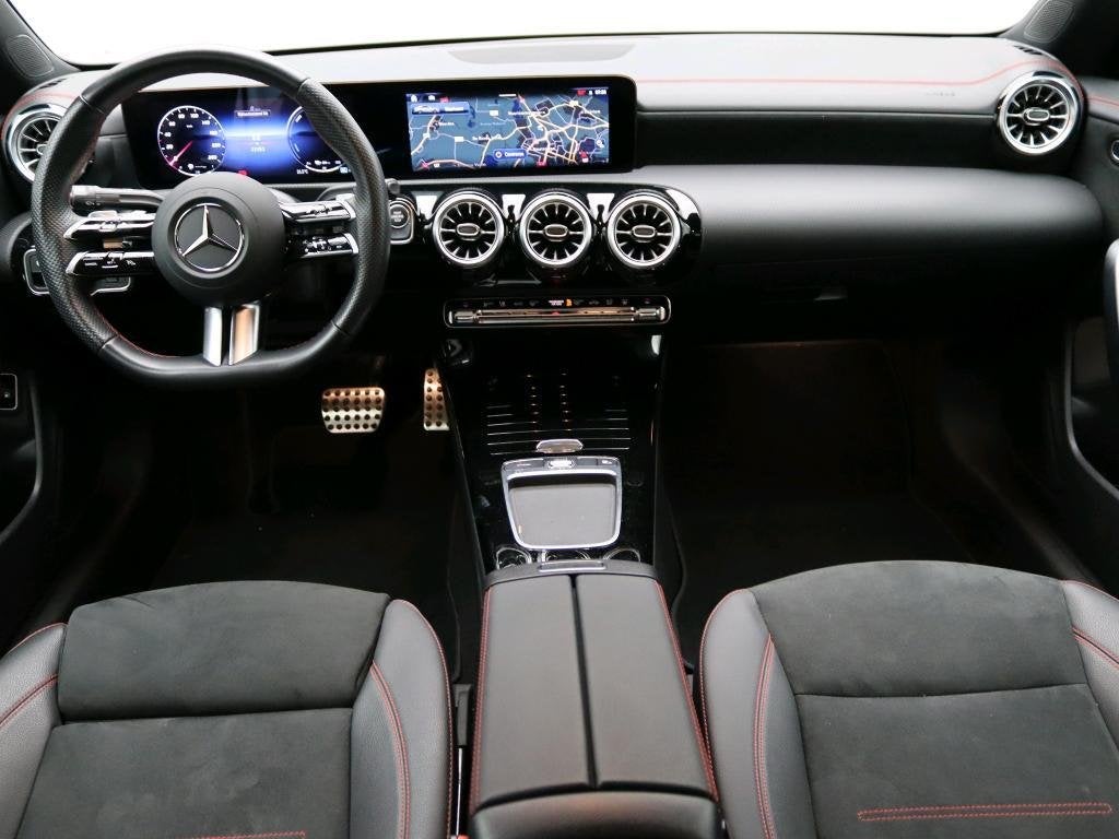 Mercedes-Benz CLA-klasse 250 e Star Edition / AMG/ Night/ MA, Auto's, CLA, Gebruikt, Euro 6, 4 cilinders