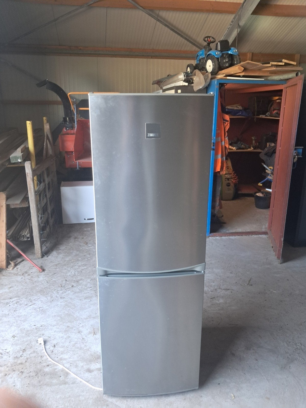 Grote Zanussi koelvriescombinatie, Gebruikt, 200 liter of meer, 60 cm of meer, Met aparte vriezer