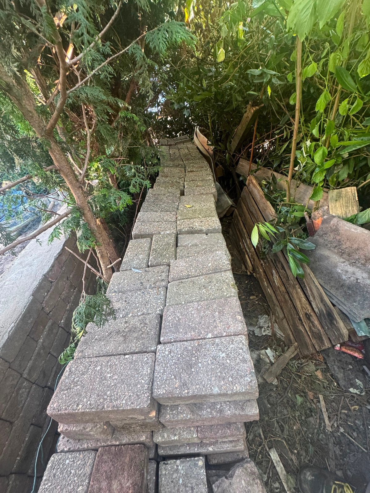 Tegel GRATIS, Tuin en Terras, Ophalen, Zo goed als nieuw, Beton, Terrastegels