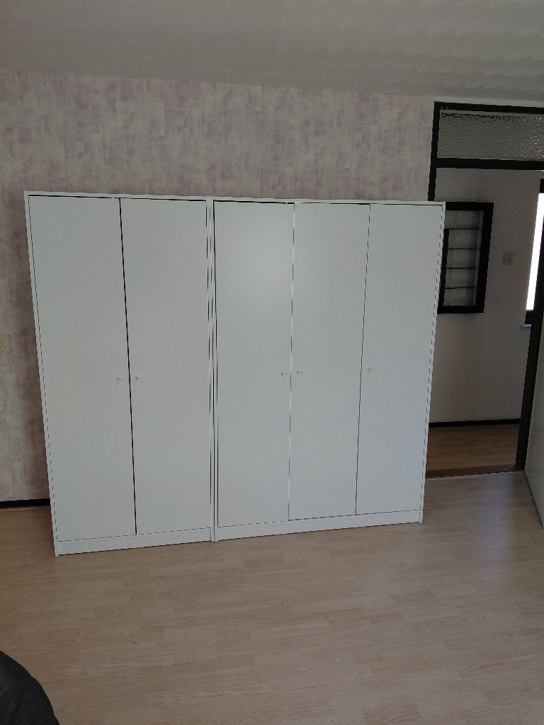 Witte kledingkast met hangruimte en planken, Ophalen, Overige materialen, Met deur(en), Gebruikt
