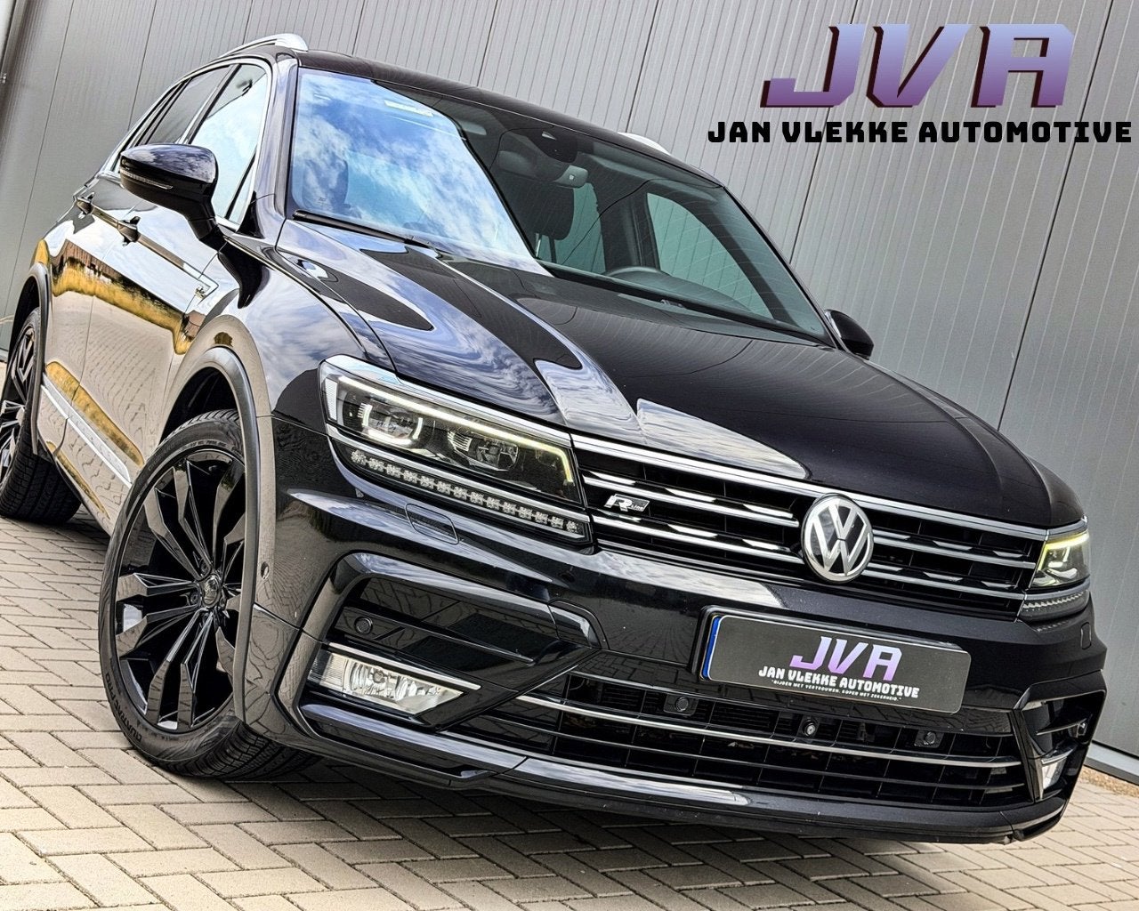 Volkswagen Tiguan 1.4 TSI Highline 2x R-Line Pano Leder Full, 4 cilinders, 150 pk, Zwart, SUV of Terreinwagen
