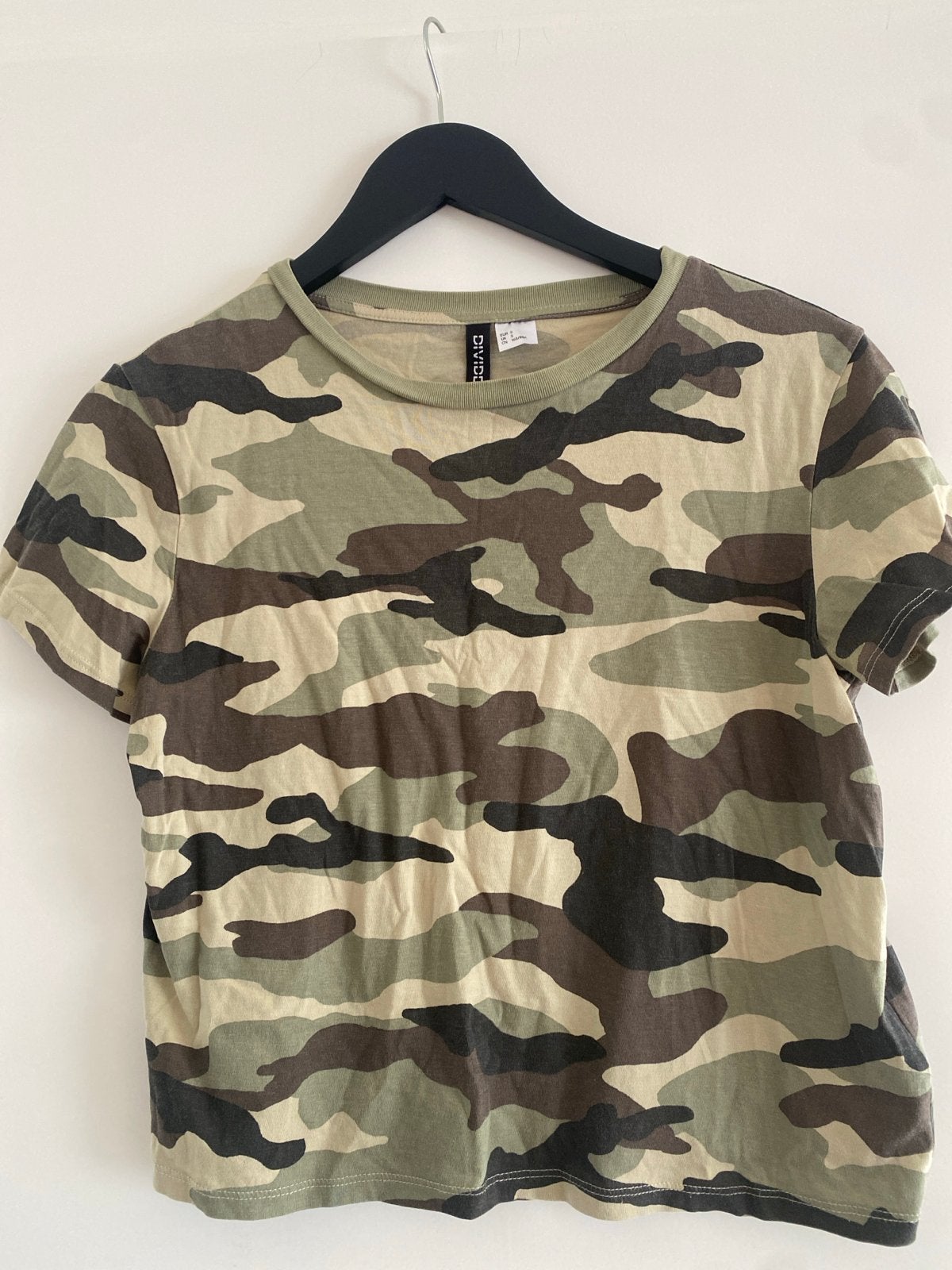 Leger camouflage Divided Camouflage T-shirt Maat S, Meerkleurig, Ophalen of Verzenden, Zo goed als nieuw, Korte mouw