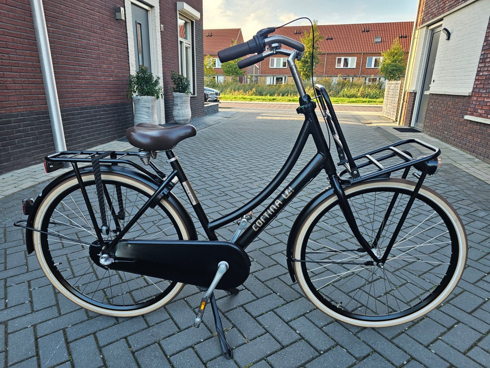 Cortina U4 zwart Black frame 50, Versnellingen, Zo goed als nieuw, 50 tot 53 cm, Trommelrem