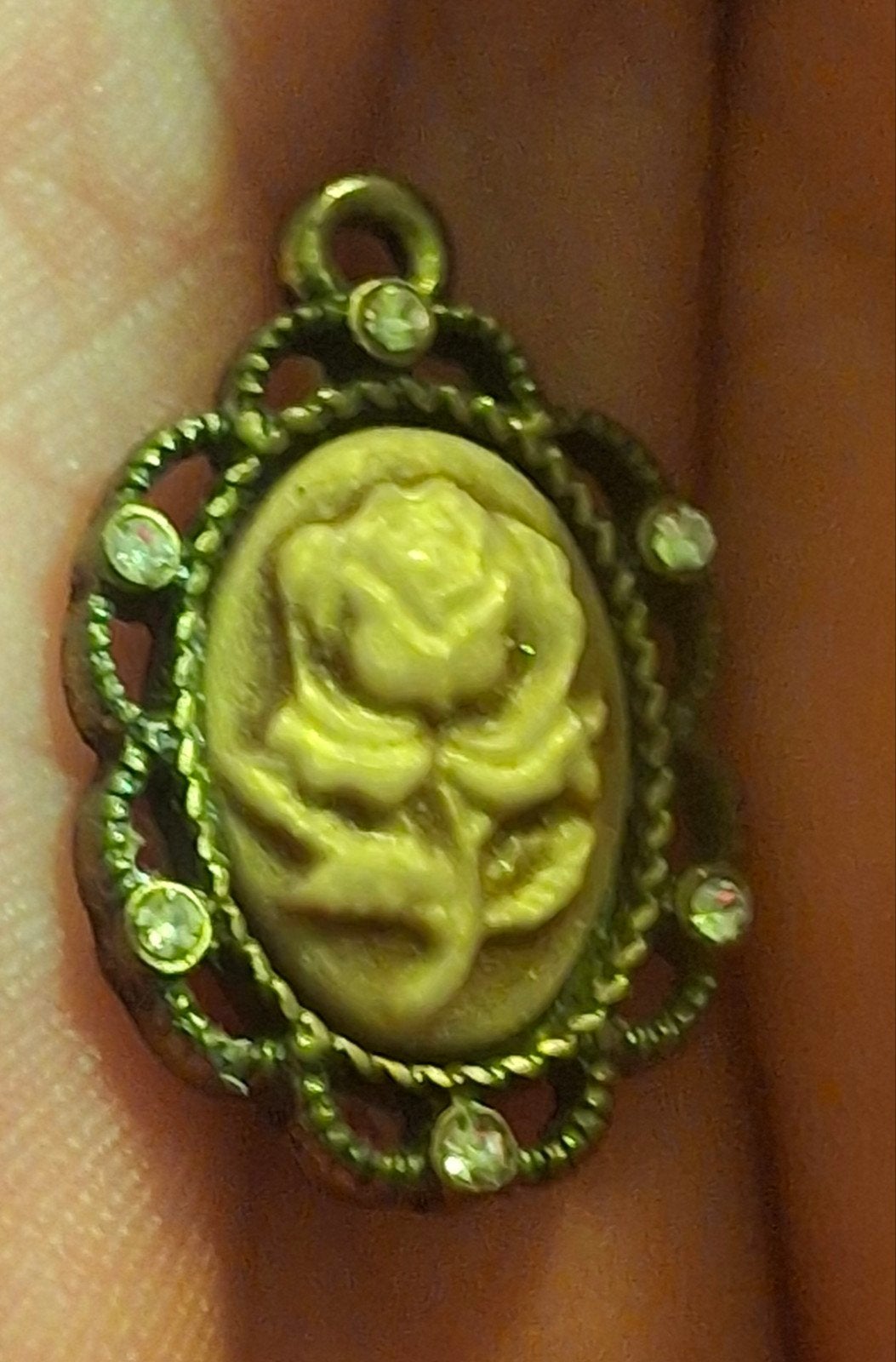 cameo hanger, Ophalen of Verzenden, Zo goed als nieuw, Overige materialen