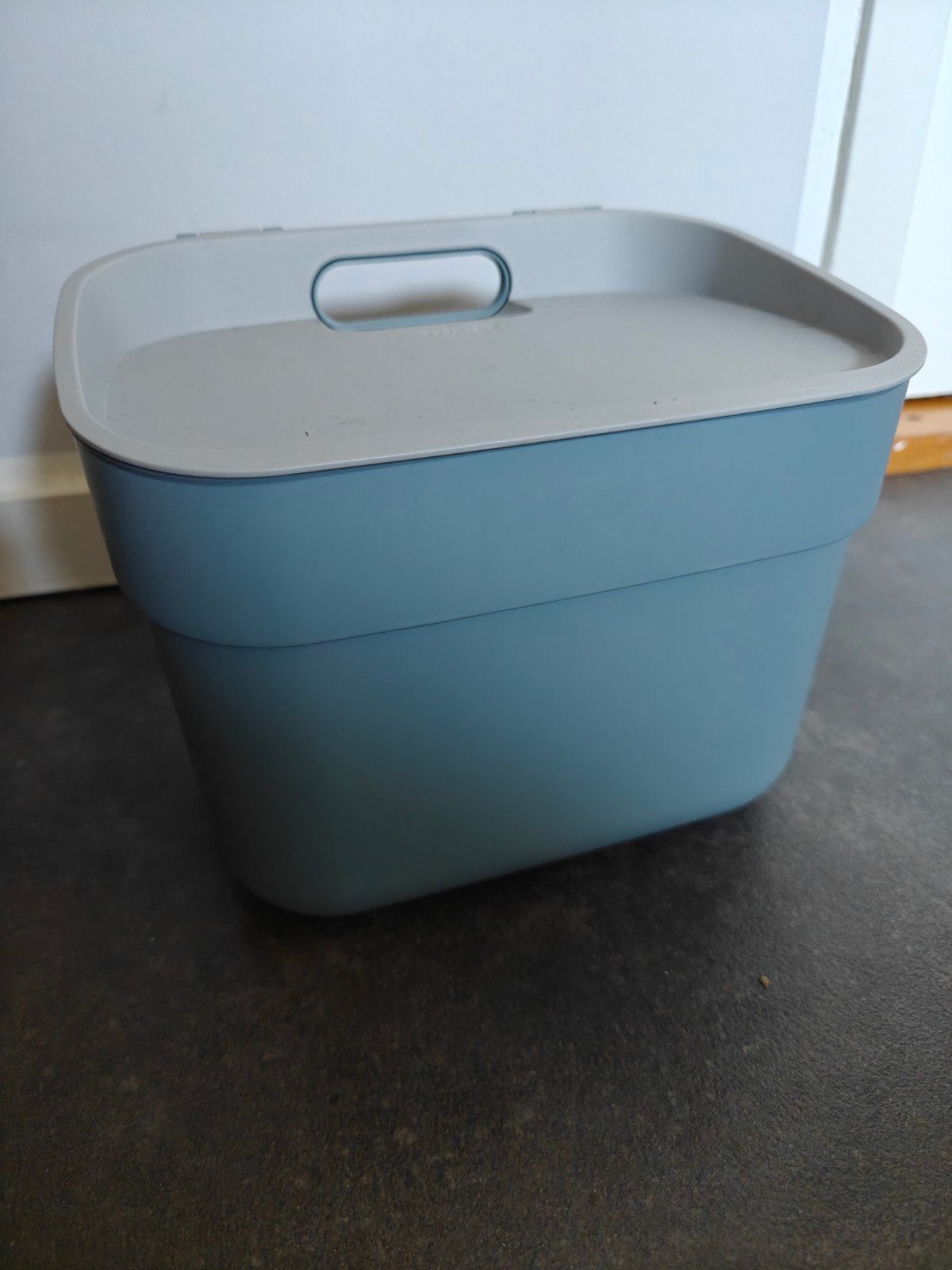 Kleine prullenbak voor bv in de caravan, Ophalen, Kunststof