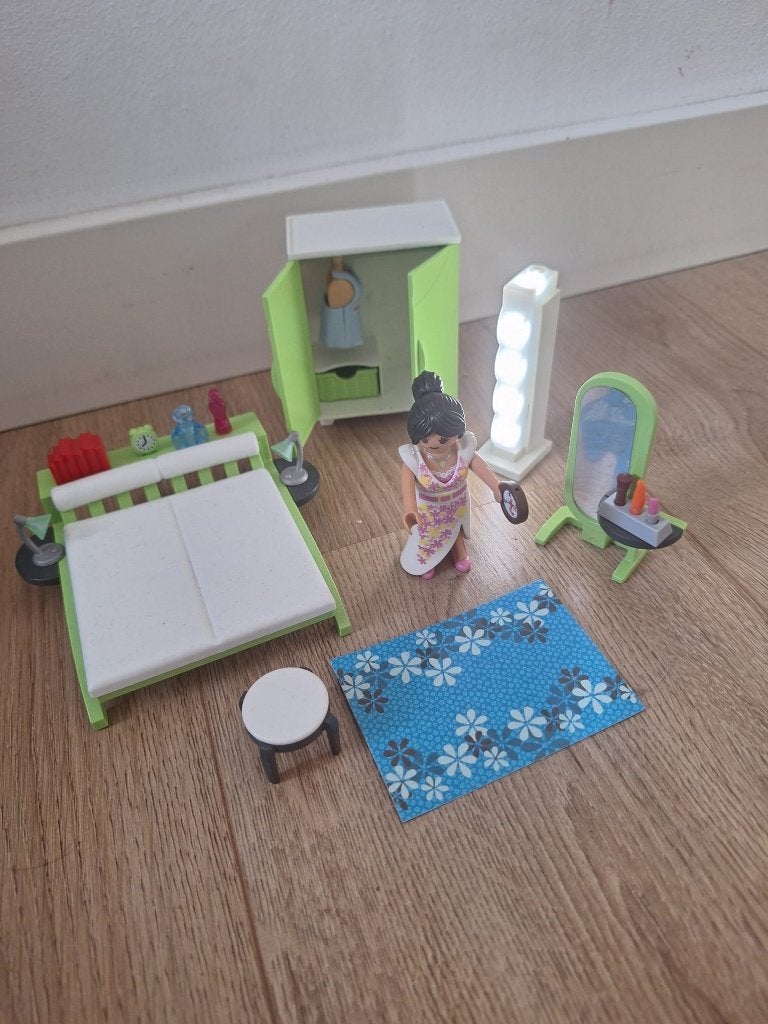 Te koop: Playmobil set 9271 Slaapkamer met make-up tafel, Ophalen of Verzenden, Zo goed als nieuw, Complete set