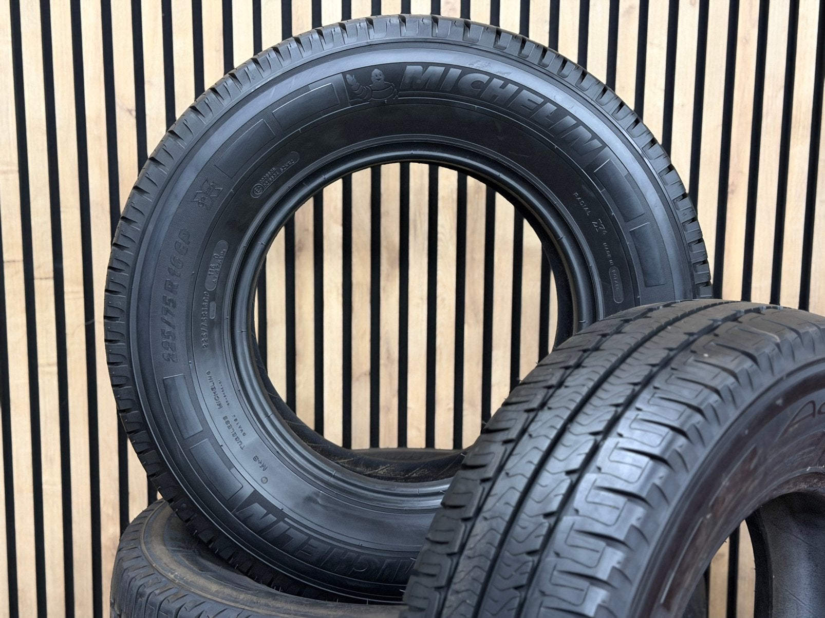 4x 225/75R16C Michelin Camper zomer DEMO DOT22 €320 all in, Ophalen, Bestelwagen, 16 inch, Nieuw
