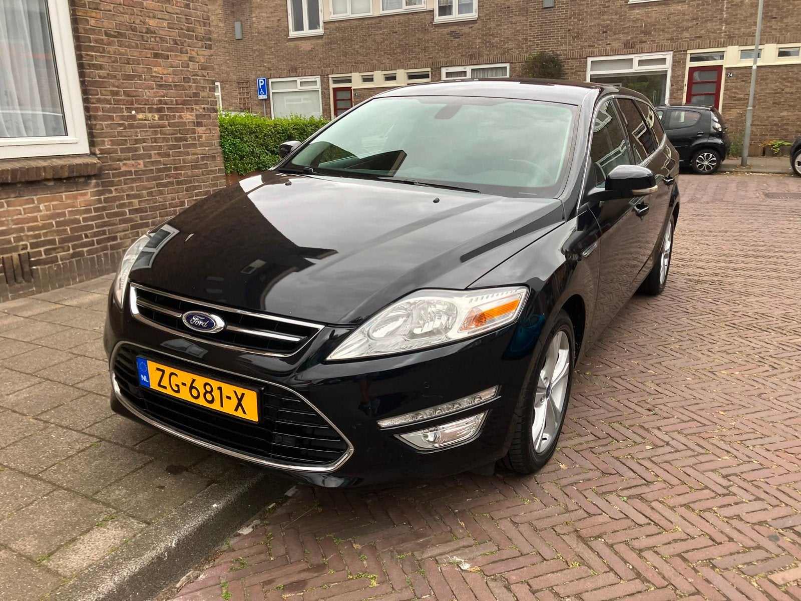 Ford Mondeo Wagon, Auto's, Voorwielaandrijving, Zwart, 4 cilinders, Mondeo