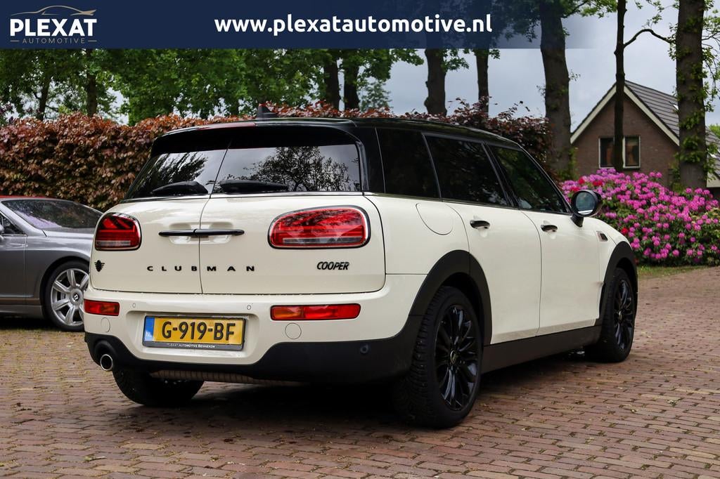 Mini Clubman 1.5 Cooper Business Edition Aut. | Panorama | S, Auto's, Gebruikt, Leder en Stof, Wit, Origineel Nederlands