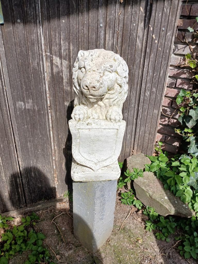 2 Betonnen Leeuwen - Tuinbeelden in Goede Staat, Tuin en Terras, Ophalen of Verzenden
