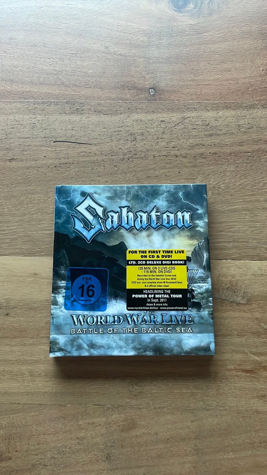 Sabaton - World War Live Limited 2CD+DVD Digi Book, Ophalen of Verzenden, Zo goed als nieuw, 1 bandje