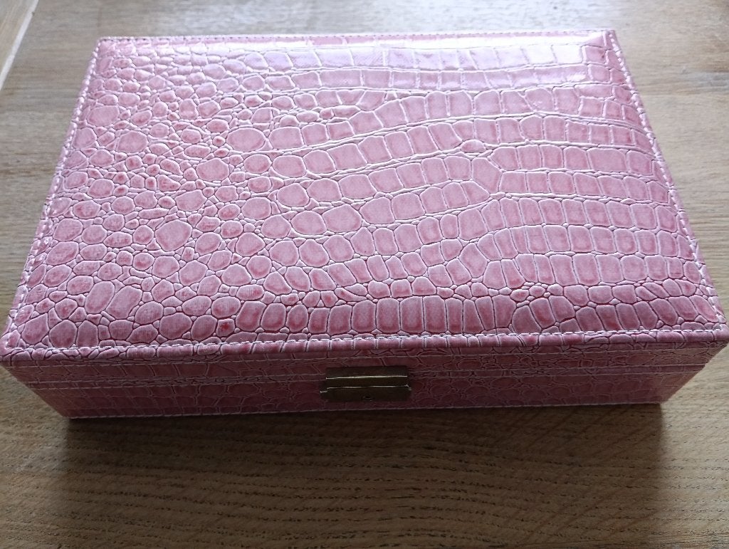 Roze sieradendoos met krokodillenprint, Lucardi, Zo goed als nieuw, Roze, Met opbergvakken