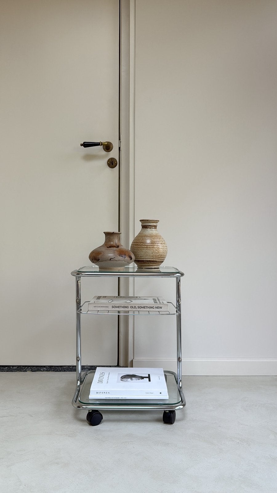 Vintage chromen trolley met glapsplaten, Huis en Inrichting, Minder dan 55 cm, Metaal of Aluminium, Vintage, Zo goed als nieuw
