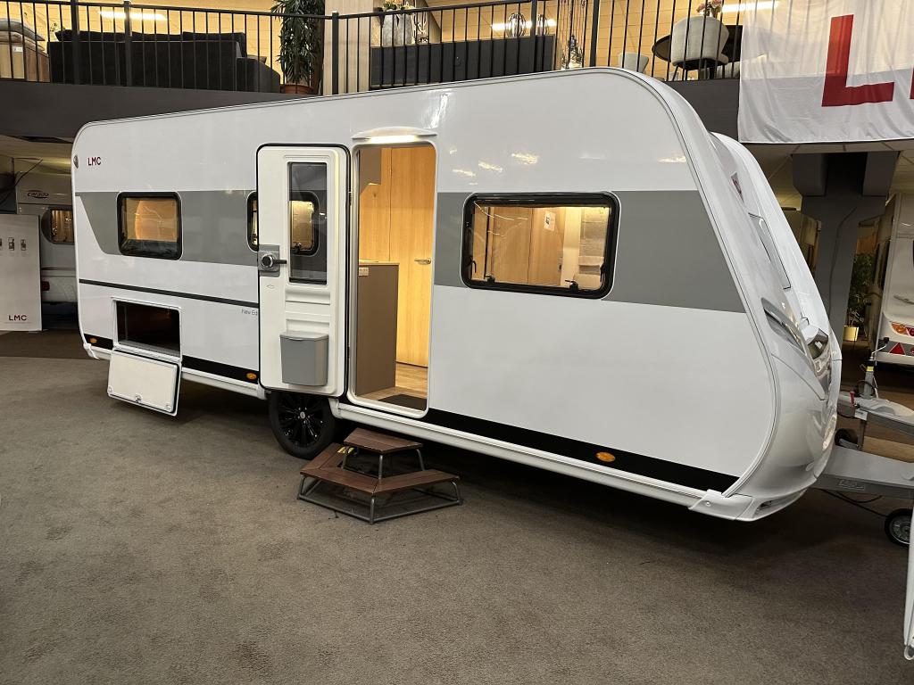 LMC Videro 510 E 2026, enkele bedden + GRATIS MOVER, Rondzit, Bedrijf, 6 tot 7 meter, Schokbreker
