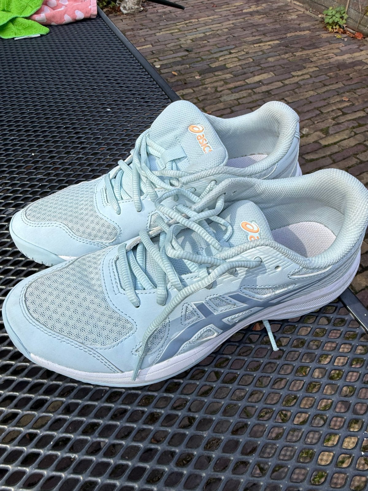Te koop een paar meisjes (gym) schoenen als nieuw maat 40, Ophalen, Zo goed als nieuw, Blauw, Sportschoenen