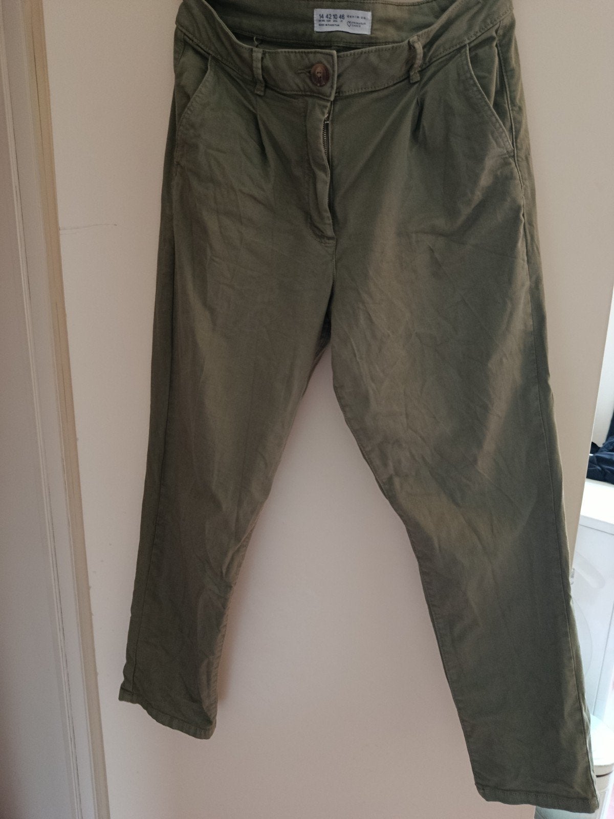 Olijfgroene broek Primark maat 42, Primark, Ophalen of Verzenden