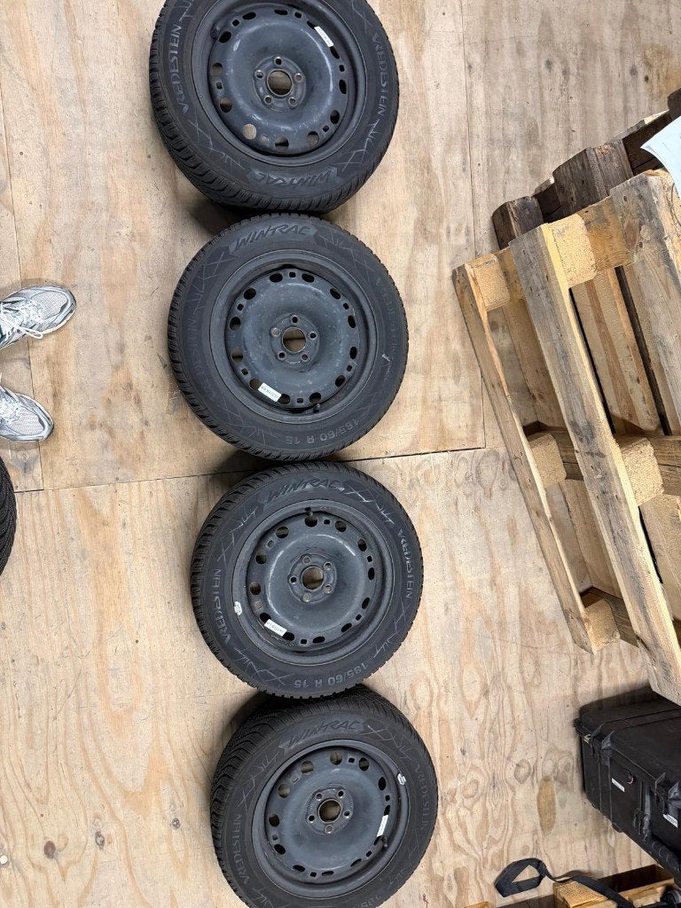 Set Vredestein Wintrac Winterbanden met Velg 185/60 R15, Auto-onderdelen, Ophalen, Gebruikt, 15 inch, Banden en Velgen