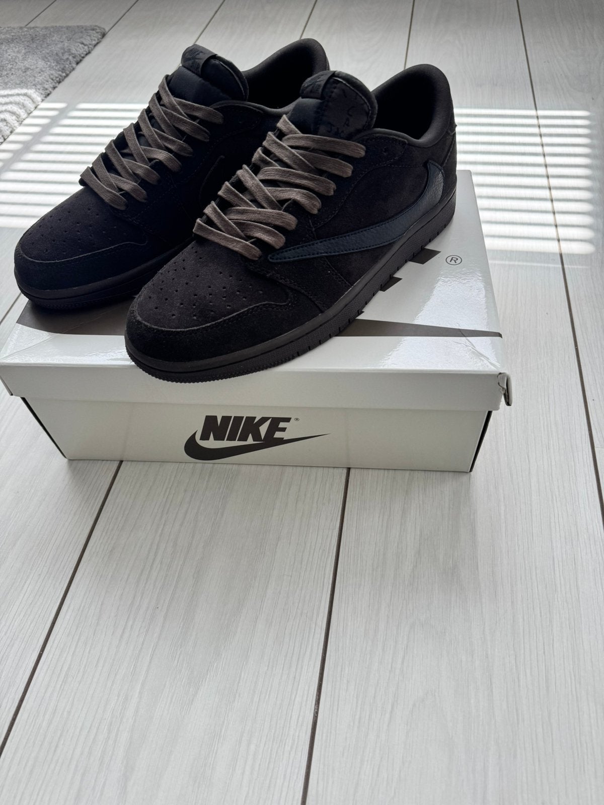 Travis scott velvet brown air jordan 1 low, Kleding | Heren, Schoenen, Ophalen of Verzenden, Zo goed als nieuw, Bruin