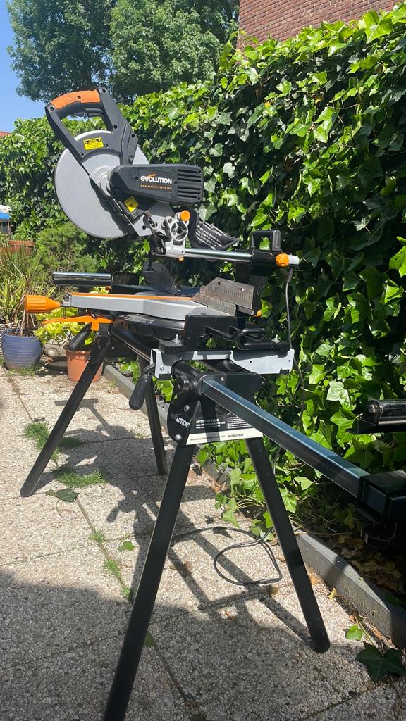 Evolution RAGE 3-DB: 255mm Multipurpose Sliding Mitre Saw, Doe-het-zelf en Verbouw, 70 mm of meer, Ophalen of Verzenden, Zo goed als nieuw