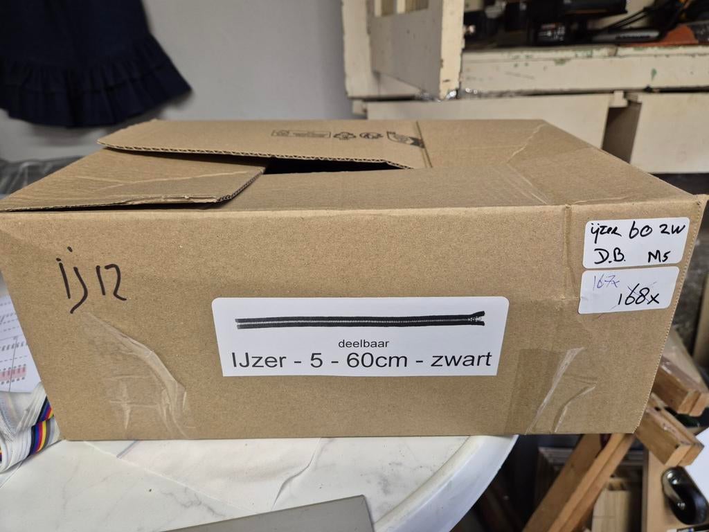 167x YKK Deelbare Rits IJzer Zwart Maat 5 - 60 cm, Hobby en Vrije tijd, Naaien en Fournituren, Ophalen of Verzenden, Nieuw, Rits of Sluiting