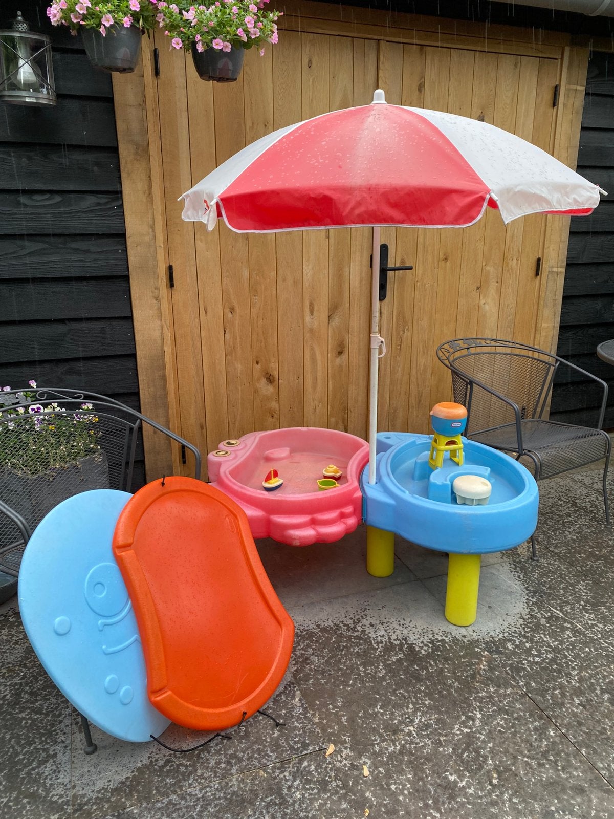 Little Tikes water en zand tafel met parasol, Ophalen, Gebruikt