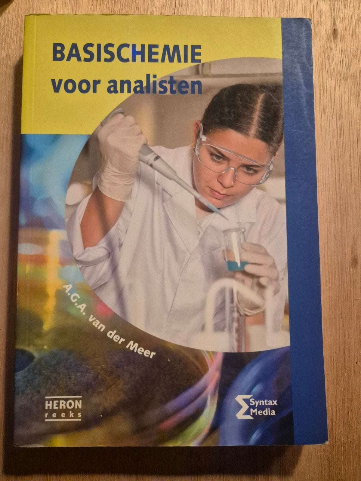 Basischemie voor analisten, Boeken, Overige vakken, A.G.A. van der Meer, Ophalen of Verzenden, Zo goed als nieuw