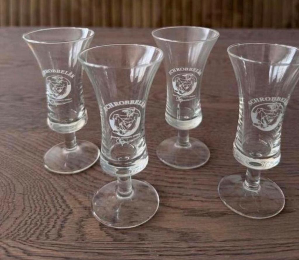 Schrobbeler Glaasjes op Voet, Ophalen of Verzenden, Zo goed als nieuw, Borrel- of Shotglas