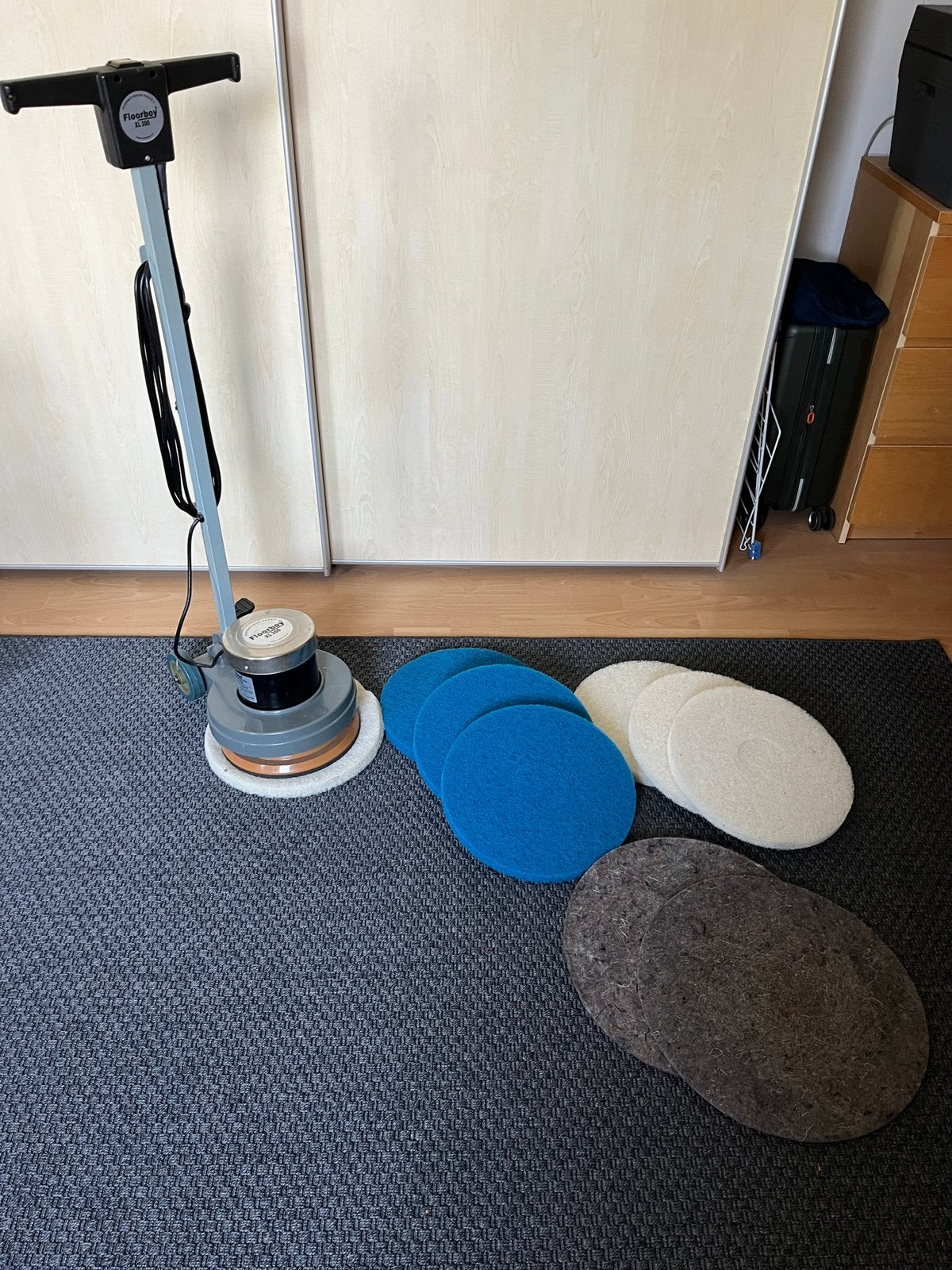 Floorboy XL300 vloerpolijstmachine + 3 typr pads, Ophalen, 50 tot 150 cm, Zo goed als nieuw, 10 m² of meer