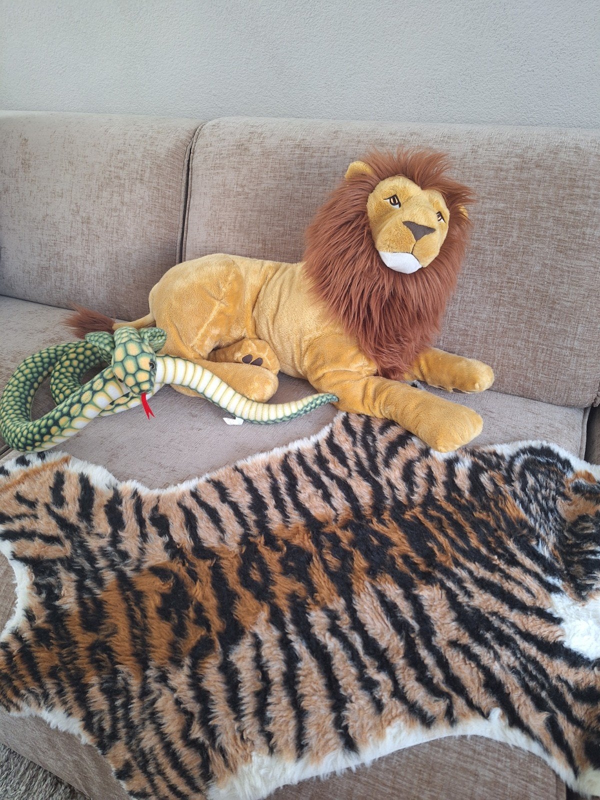 Jungle dieren thema knuffel (leeuw, slang en tijgerkleed), Ophalen